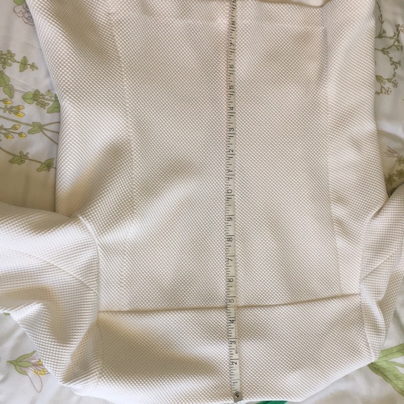 Amanda& Chelsea white blazer - Picture 7 of 7